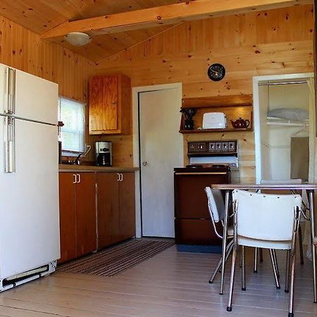 Mashkinonje Lodge Lavigne Экстерьер фото