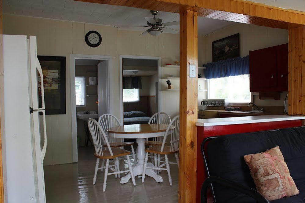 Mashkinonje Lodge Lavigne Экстерьер фото